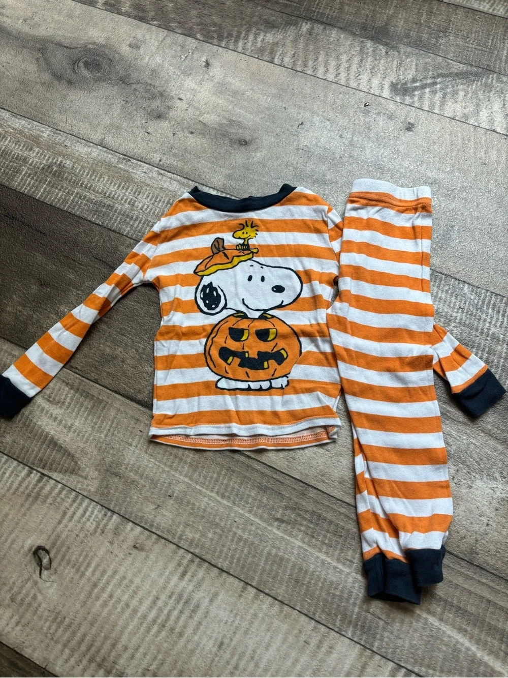 Peanuts Snoopy Pumpkin Striped Pajama Set - Orange & White